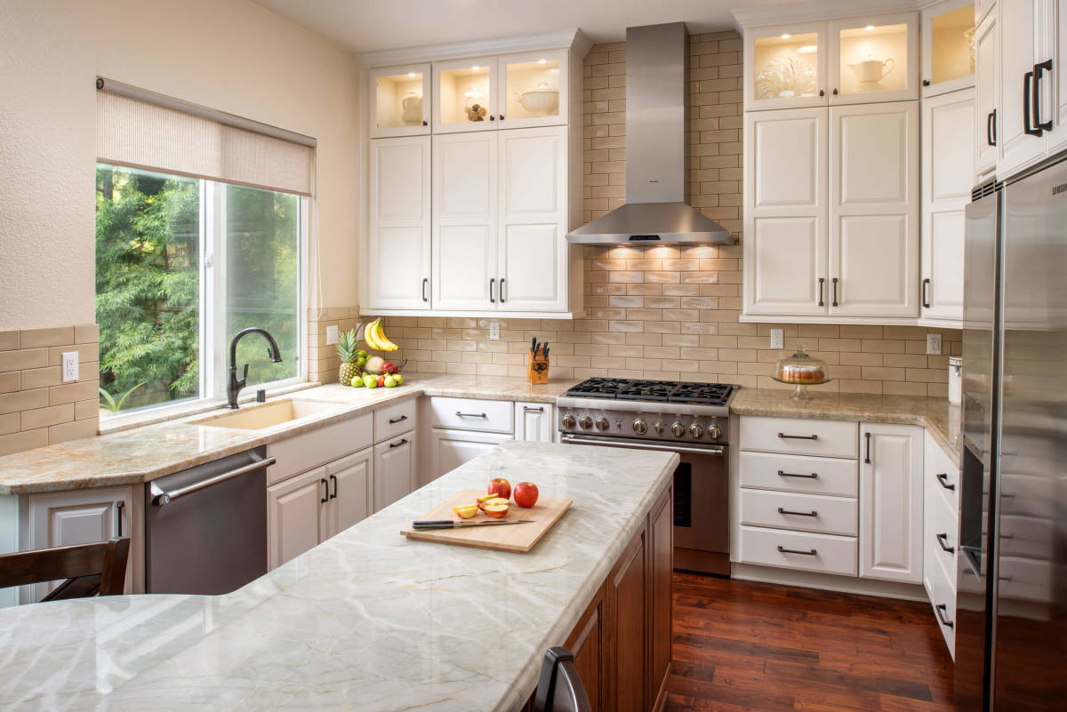 Choose a Kitchen Remodeling Contractor for Your Kitchen Remodel